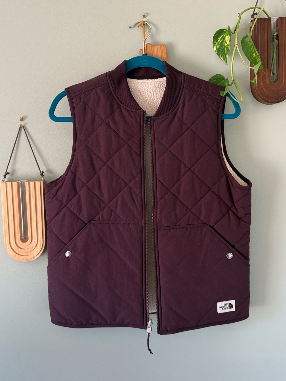 EUC The North Face Reversible Women's Quilted Vest in Plum